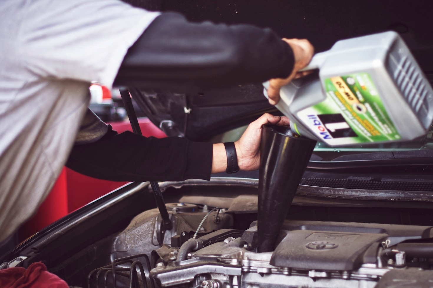 Top Tools Every DIY Mechanic Must Own